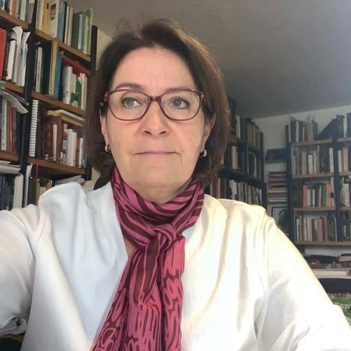Dora Elvira García-González